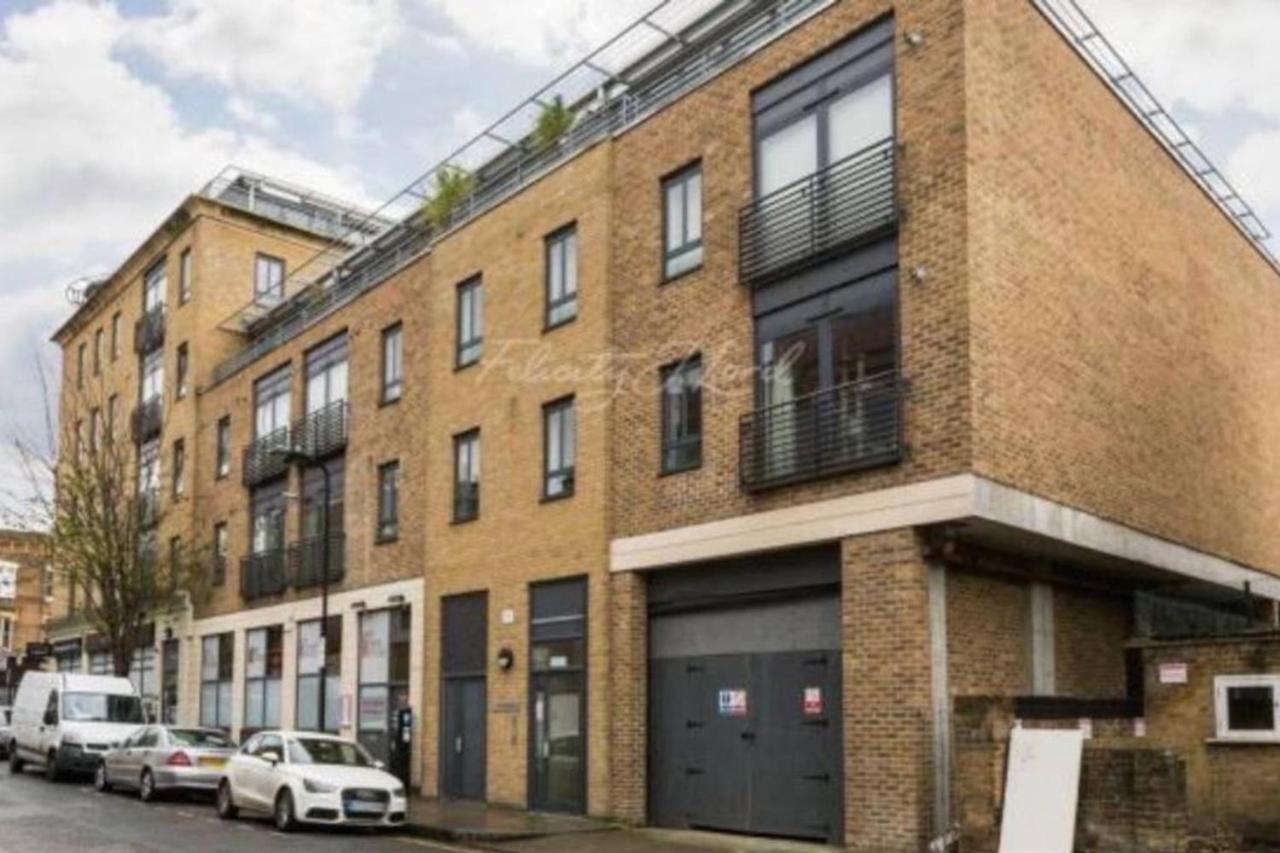 Stunning Property In The London Borough Of Hackney Exterior photo